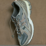 INVINCIBLE x N.HOOLYWOOD x NEW BALANCE M1906NIH