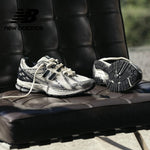 New Balance 1906R 黑白銀 - HADNUS