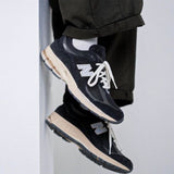 New Balance 2002R 碳灰色 - HADNUS