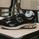 New Balance 2002r Protection Pack Black Grey - HADNUS