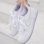 Nike Air Force 1 Gs 白灰 - HADNUS